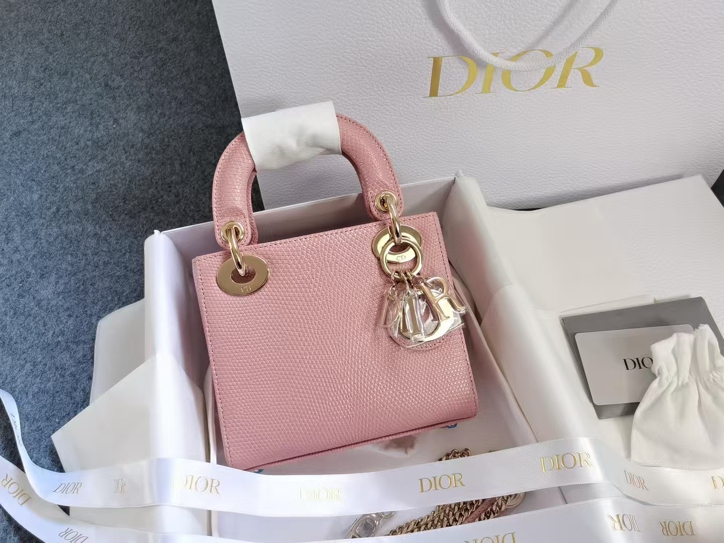 长沙回收奢侈品，长沙回收奢侈品上门回收当场给钱